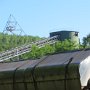 Blick auf das Werk Prosper II und das  Tetraeder auf der  Halde Beckstraße